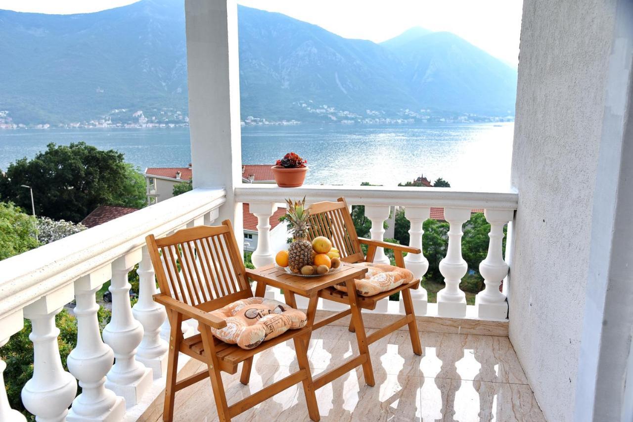 Apartments Sea Star Котор Екстер'єр фото